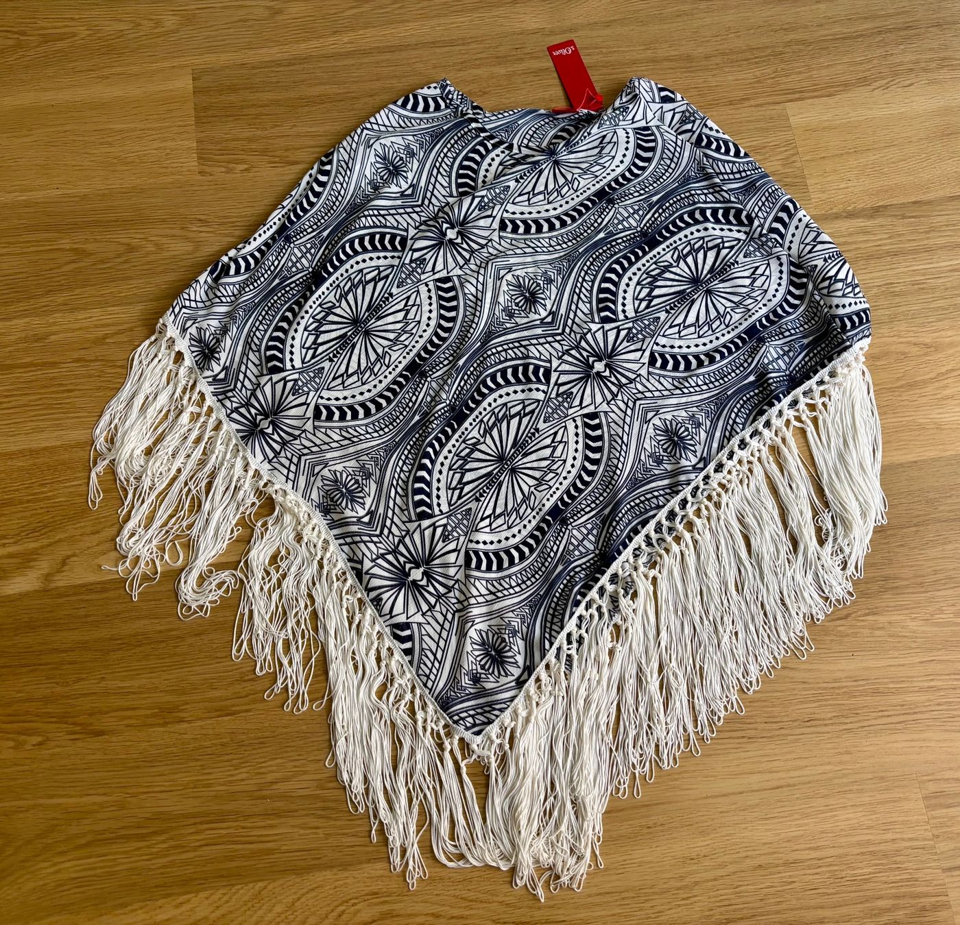 Autres vêtements femmes: S.Oliver Poncho mit Fransen und Muster NEU – Neuf (Voir description) à Baden par Tiffany6878 3