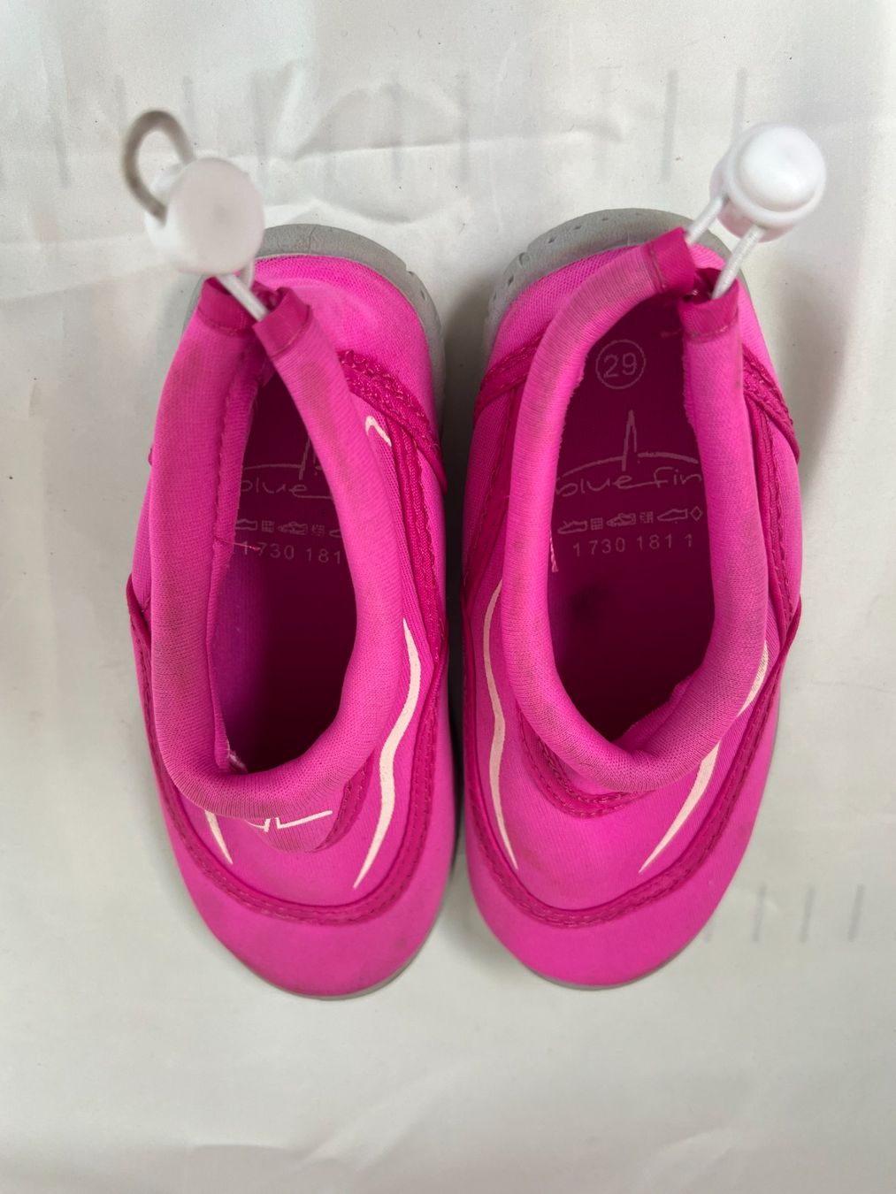 Scarpe per ragazze: Wasserschuhe Grösse 29 – Usato da Zürich venduto da Drahtzug 1