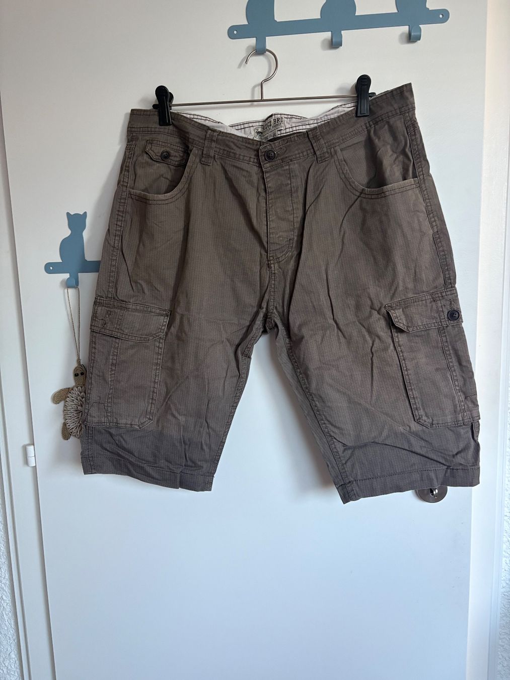 Pantaloni: Bermuda cargo homme marron T.46 100% coton multipoches – Usato da Lausanne venduto da milou201619