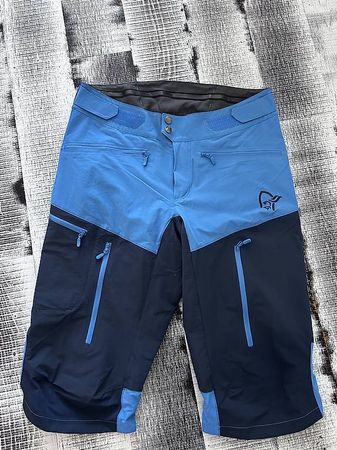 NEU norrona fjora hose gr. M