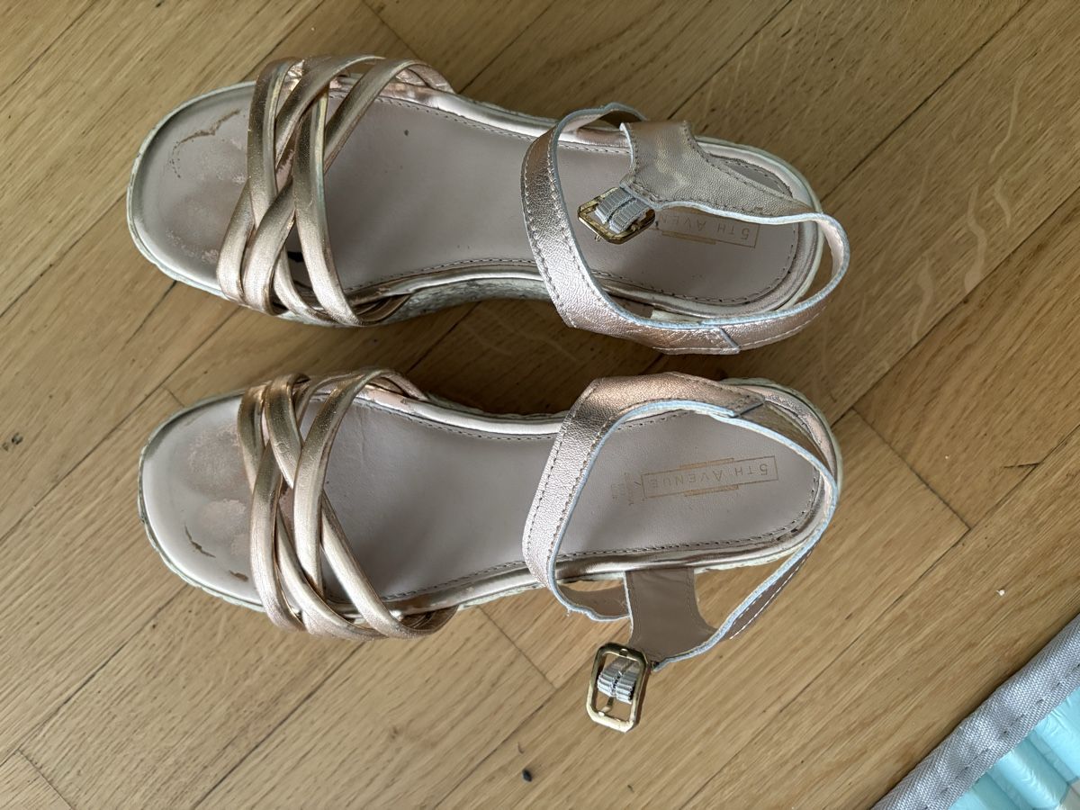 Sandali estivi color oro marca 5th Avenue,misura 38 (Usato) a Glattpark