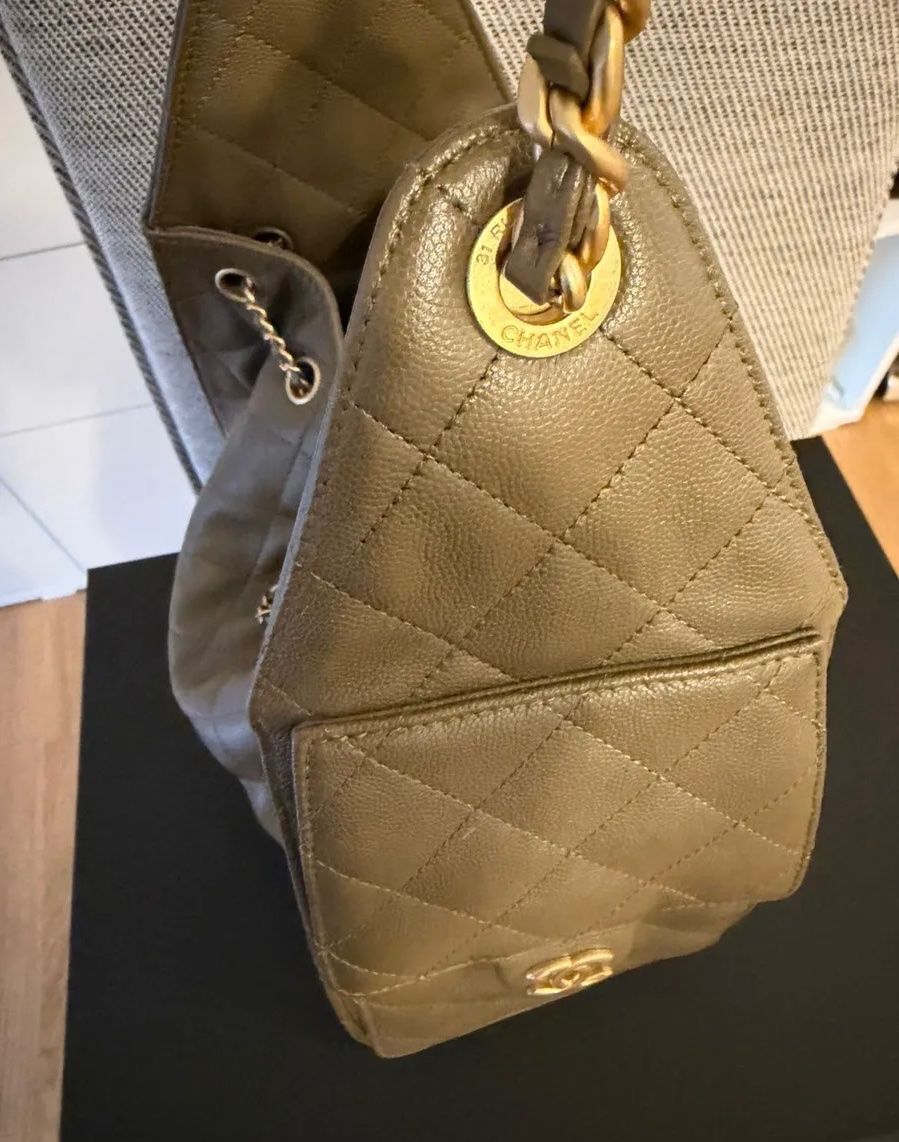 Chanel Sacs femmes: Chanel 25 small, khaki – Neuf (Voir description) à Triesen par atos87 7