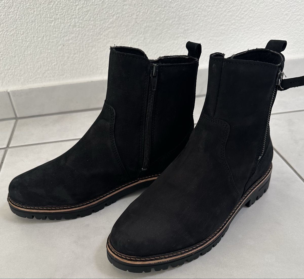 Damenschuhe: Stiefeletten schwarz Grösse 38 – Neu (gemäss Beschreibung) aus Münsingen von Innchen 1
