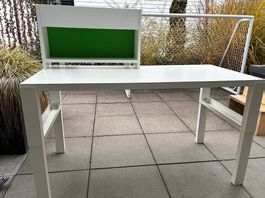 Schreibtisch mit Aufsatz, weiß, 96x58 cm IKEA mit Bürostuhl