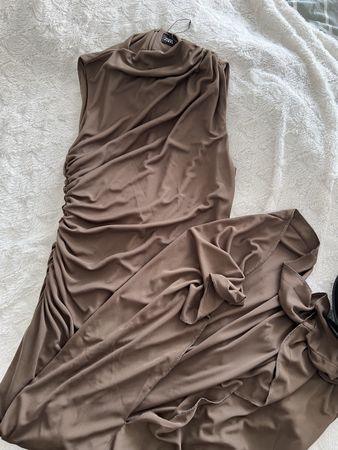 Zara Kleid, Grösse M, neu mit Etikett, Herbstkollektion