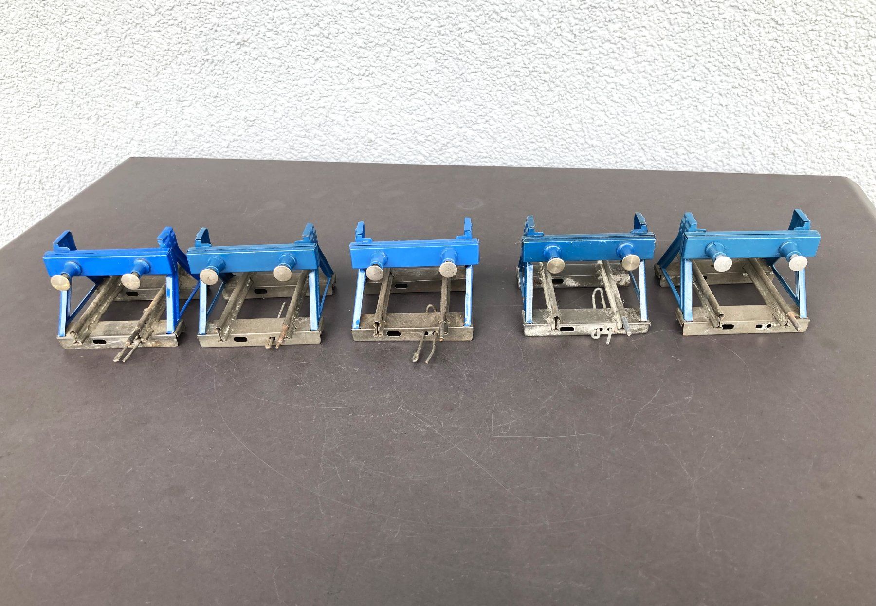 Märklin Trains électriques: 5 Märklin Prellböcke 2199 Spur 0 – D'occasion à Therwil par kuuvalo