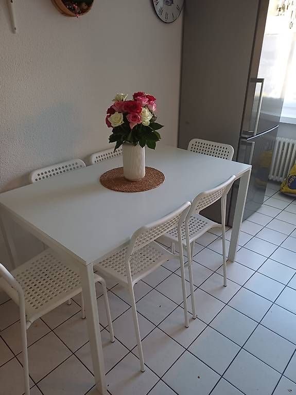 Ikea Cucine complete: Küchen Tisch Set mit Stühlen – Usato da Reinach BL venduto da kor_s6mj 1
