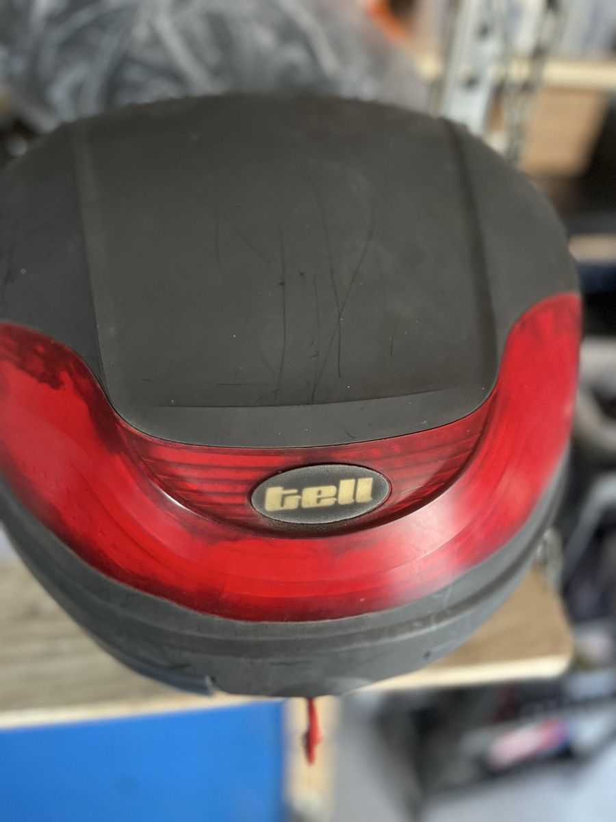 Topcase: Top case casque – Usato da Martigny venduto da Soniacastro