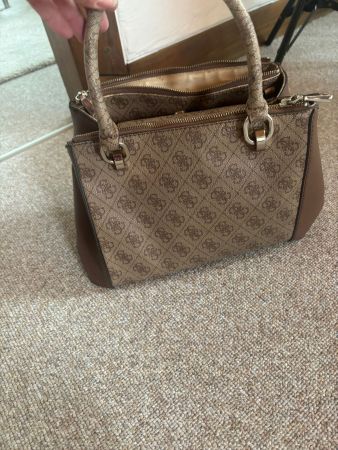 Guess Handtasche Braun Top Zustand, Herbst-Trend!