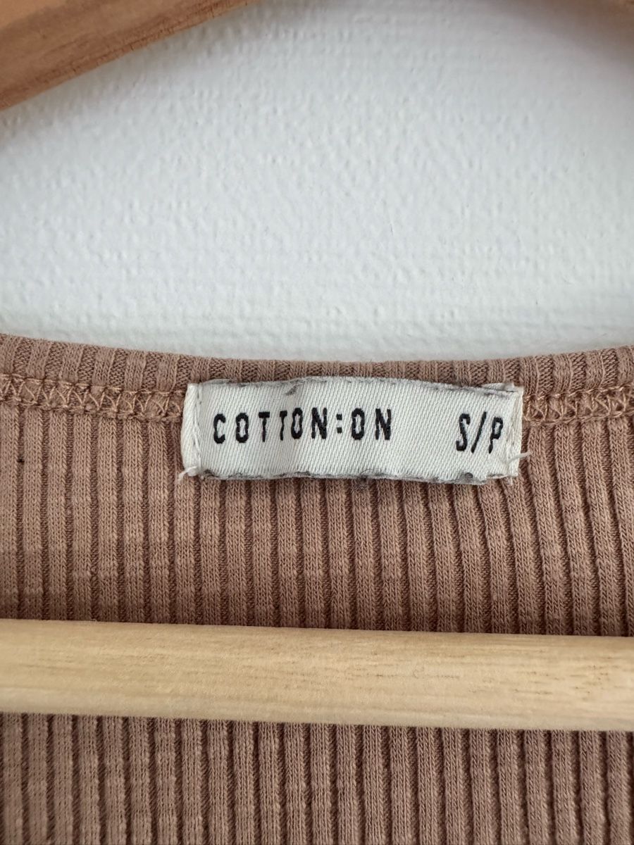 T-Shirts: Crop Top, Cotton On – Gebraucht aus St. Gallen von nikolasbong 2