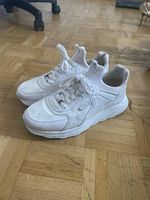 Weiße Sneaker | EKN
