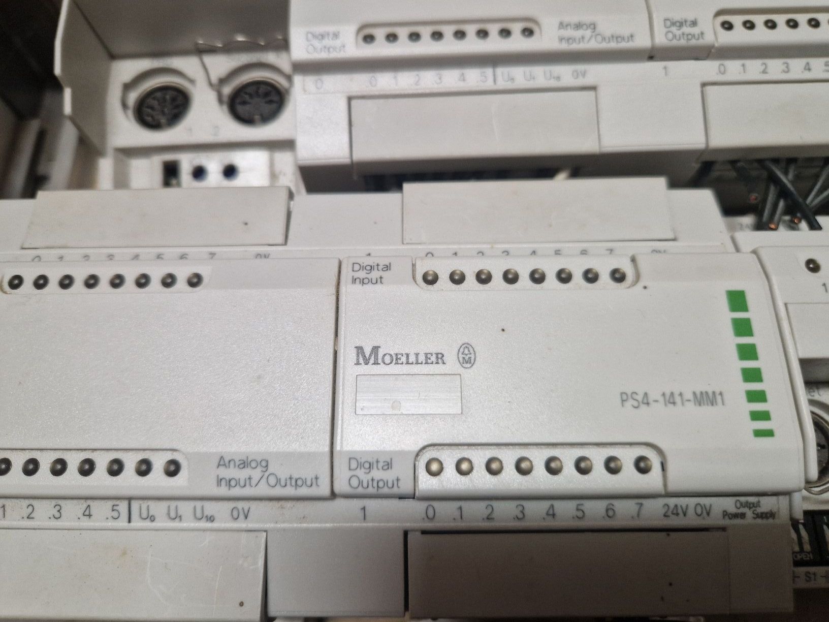 Composants électroniques: klöckner Moeller SPS EM4-101-D01/ 2x PS4 141-MM1 – D'occasion à Tuggen par Xamil 1