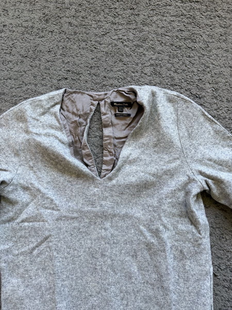 Massimo Dutti Vestiti: Robe Massimo Dutti grise taille 36 bon état – Usato da Genève venduto da eth_6qs6 2