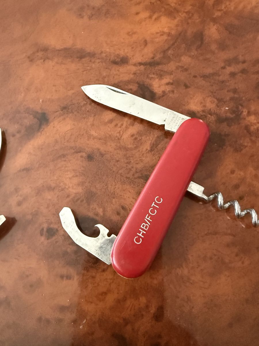 Victorinox Taschenmesser: 2 Victorinox  – Gebraucht aus Pratteln von belita03 7
