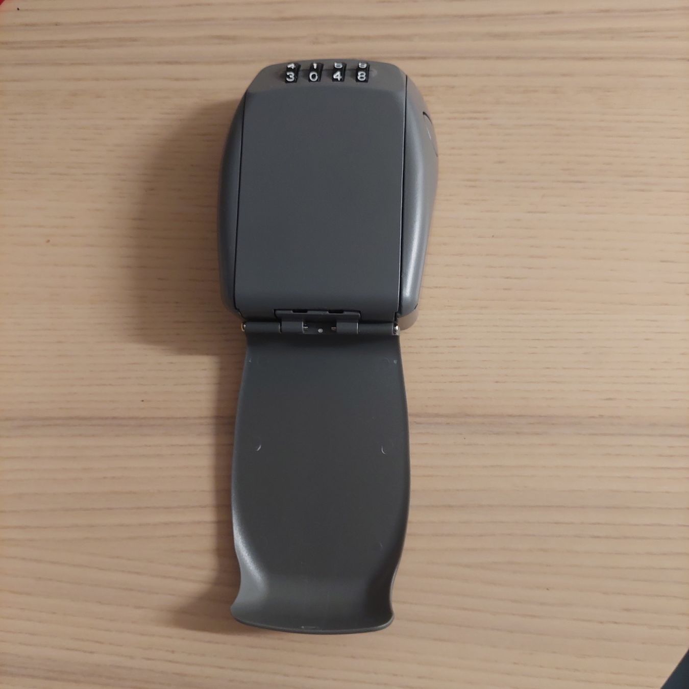 Tresor: Schlüsseltresor Master Lock mit Zahlencode – Neu (gemäss Beschreibung) aus Solothurn von Kuma5 1
