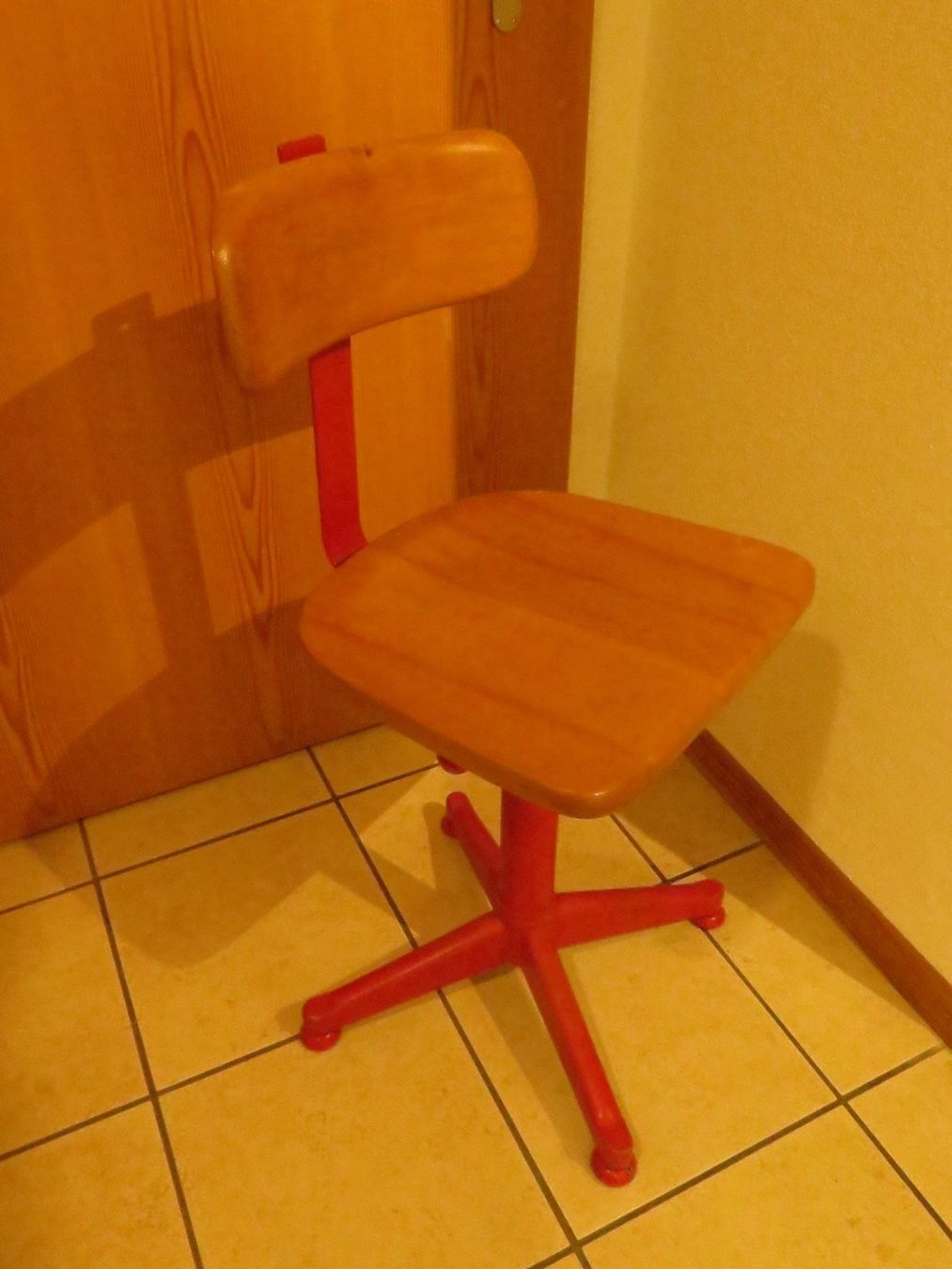 Sedie: Atelier Stuhl - Vintage - Hocker – Usato da Zwingen venduto da Tigertimmi