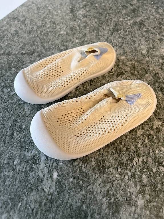 Scarpe da uomo: Schuhe Gr. 22 – Usato da Luzern venduto da Leonie110