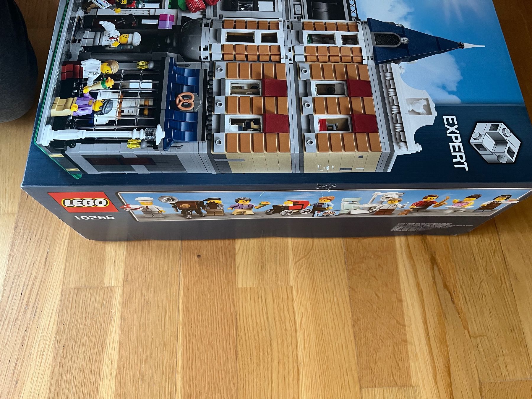 Lego Giocattoli: Lego 10255 Expert Stadtleben / Neu & Orginalverpackt – Nuovo (secondo la descrizione) da Wallisellen venduto da Eneaorik 5
