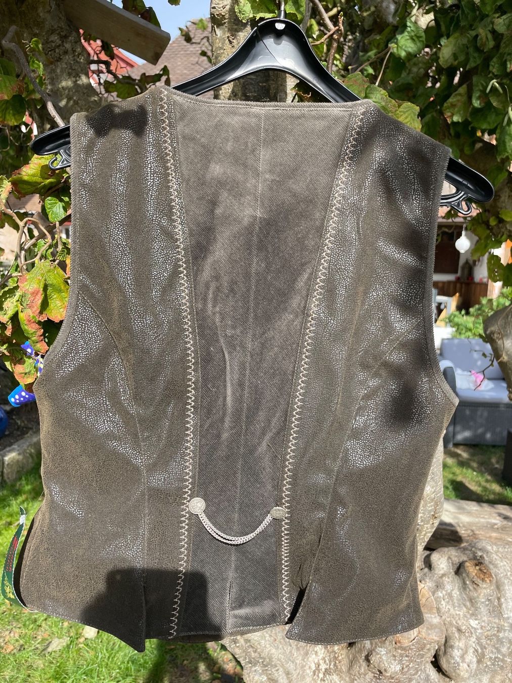 Gilets & Westen: Schille – Neu und originalverpackt aus Benken ZH von stefiz 2