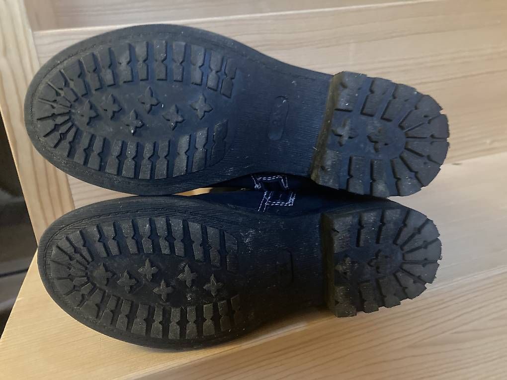 Schuhe für Mädchen: Stiefel Schmetterling Gr.34 – Gebraucht aus Brunnadern von Bumlebee 4