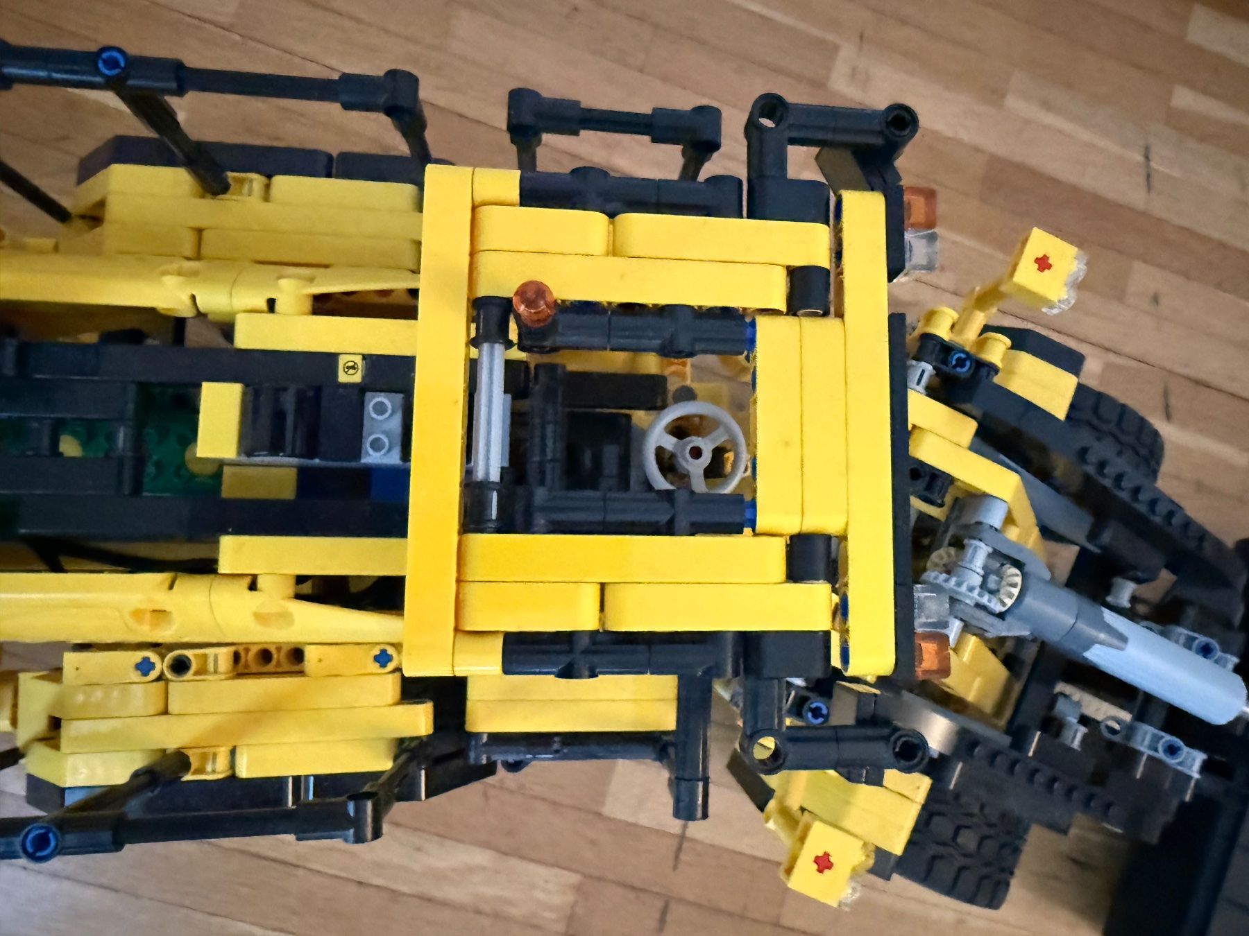 Lego Spielzeuge: Lego Technic 42030 Volvo Radlader – Gebraucht aus Zug von marcosonlineshop 6