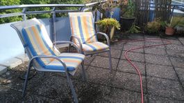 Gartenstühle mit Polster gestreift 2 Stk. guter Zustand