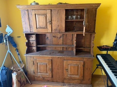 Credenze: Buffet Antik – Usato da Brügg BE venduto da crocodile63