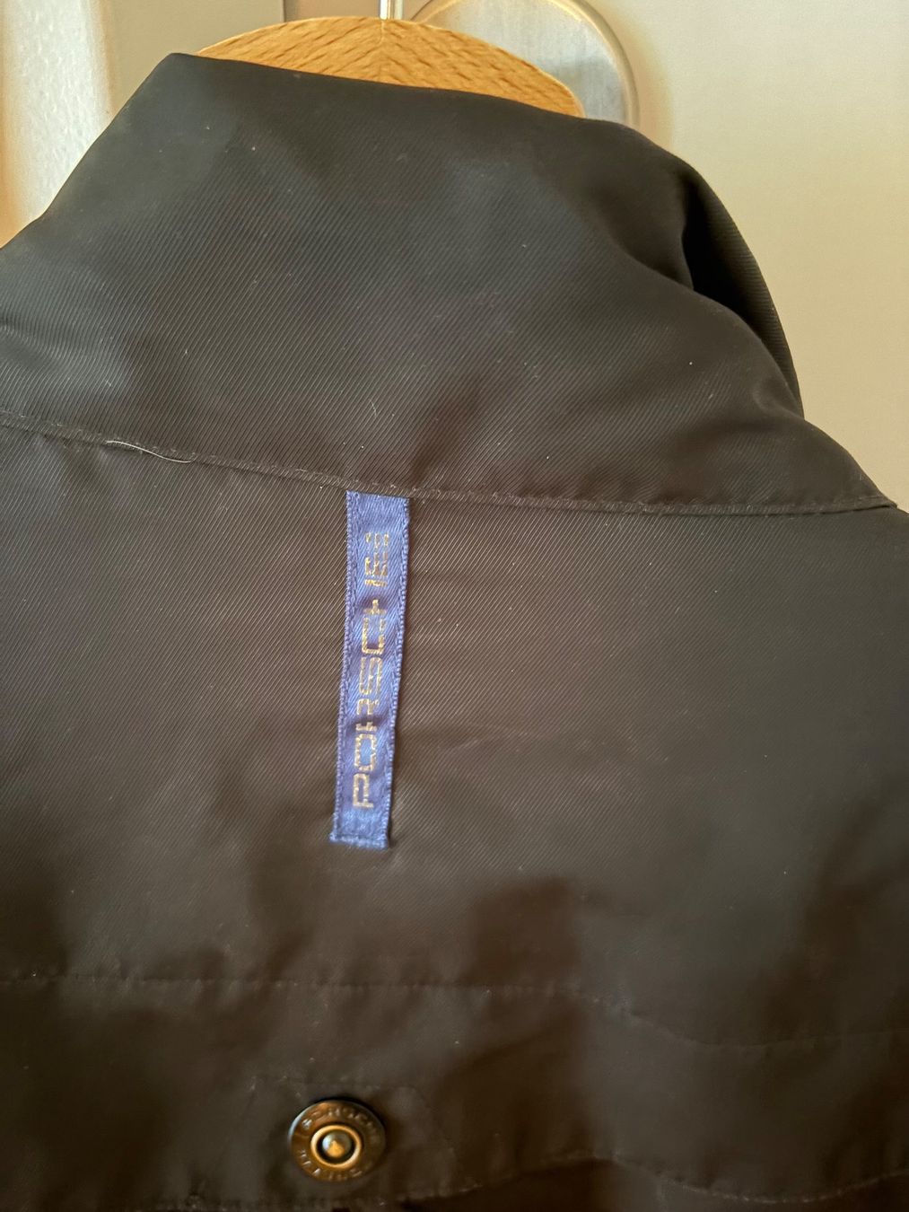 Porsche Jacken: Porsche Jacke Dunkelblau und Mexx Pullover – Gebraucht aus Baar von dieUhrenwerkstatt 4