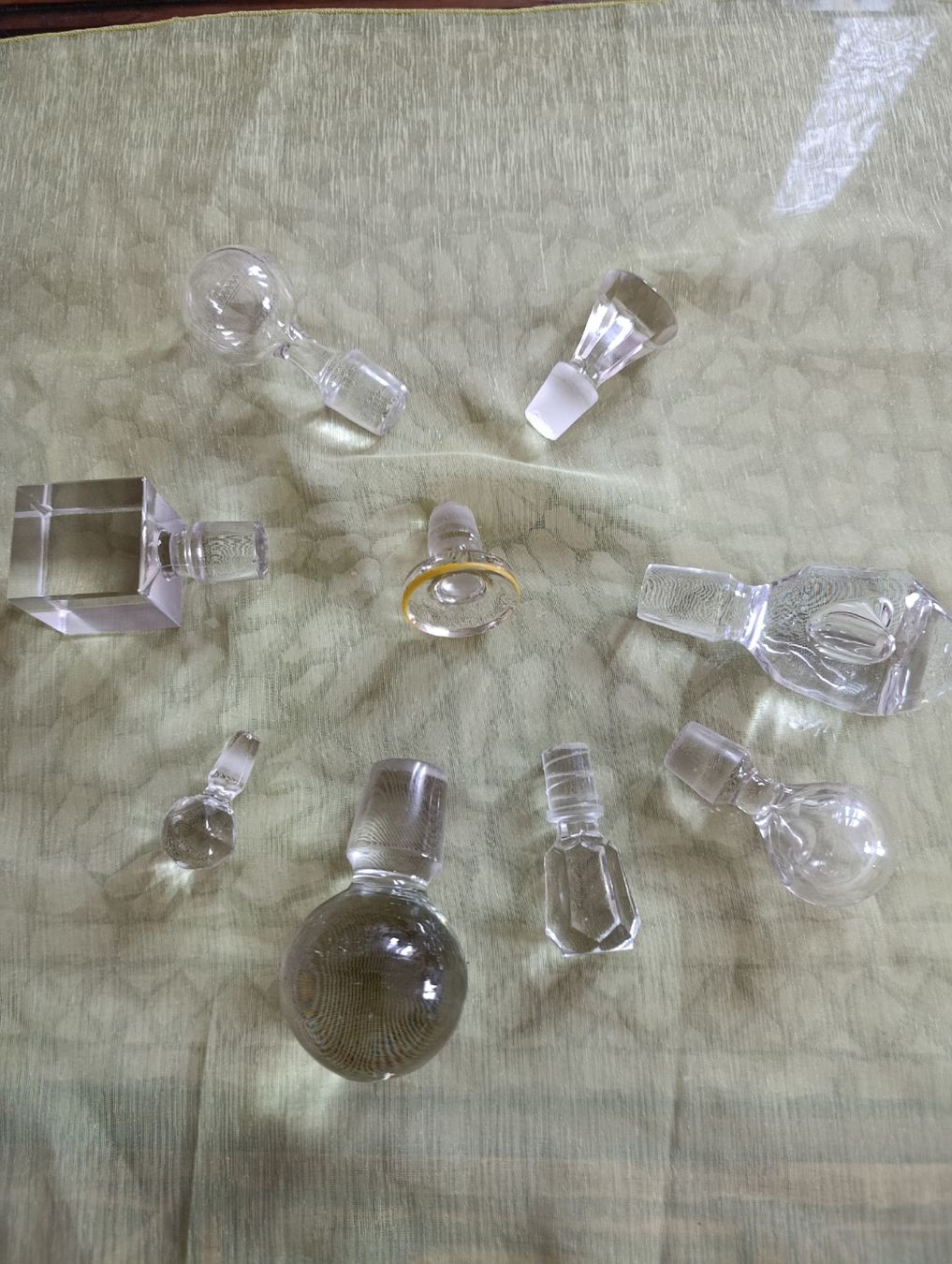 Tire-bouchons & Bouchons: bouchons bouteille verre  – D'occasion à Monthey par 04Elisa