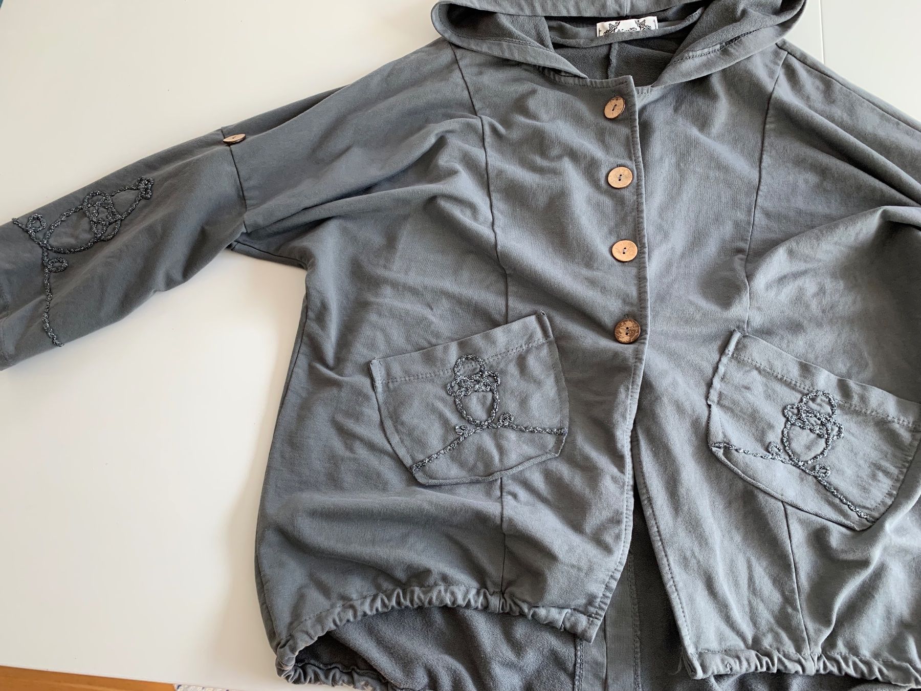 Giacche: AG-25 mega coole Oversize Jacke grau raffiniert – Usato da Meiringen venduto da snahhanssnah 2