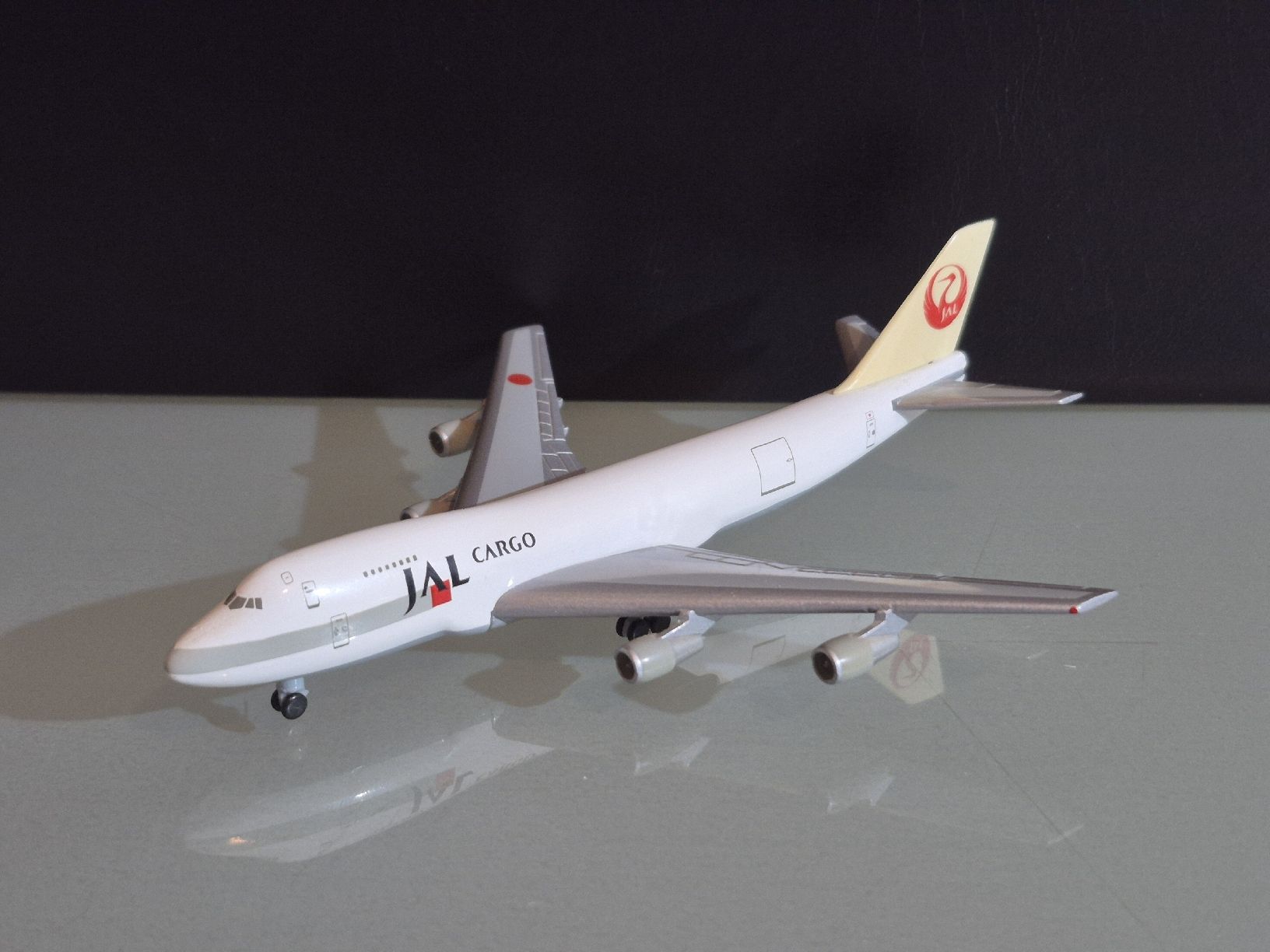 Herpa Kit di modellismo & Modellini statici: Herpa JAL Cargo 1:500 – Usato da Uetendorf venduto da myhome12