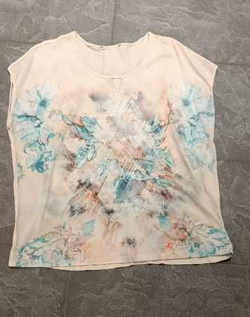 Bonita Shirt Gr. XXL, schönes Blumenmuster, neuwertig