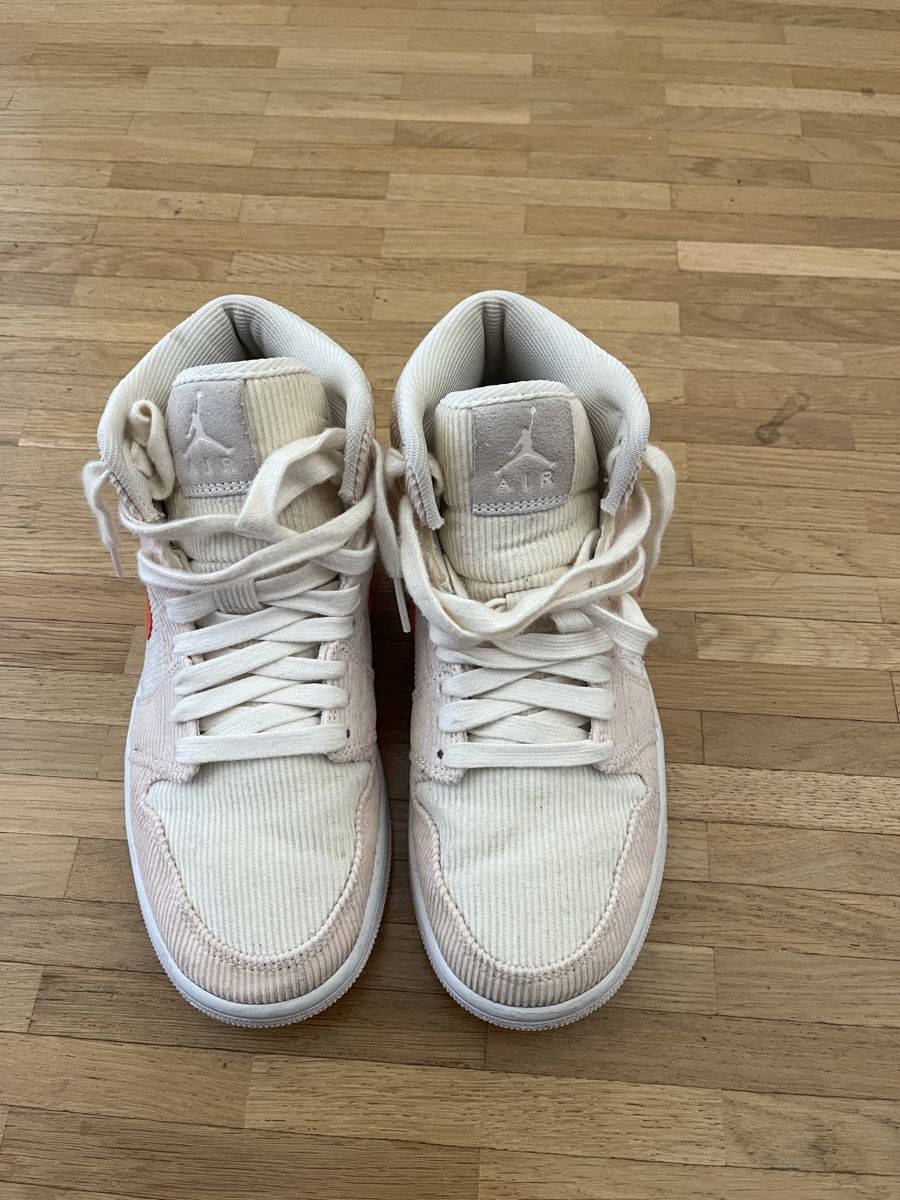 Nike Scarpe da donna: Baskets Nike air Jordan  – Nuovo (secondo la descrizione) da Genève venduto da van_yjj2 1