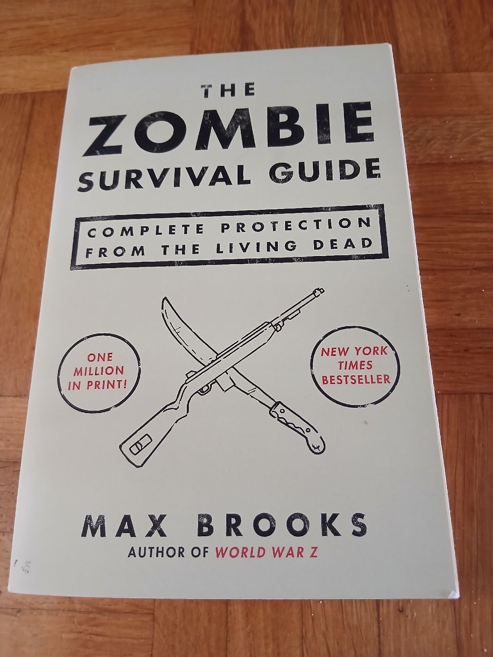 Libri: Buch: The Zombie Survival Guide von Max Brooks – Usato da Wädenswil venduto da LeTroedel