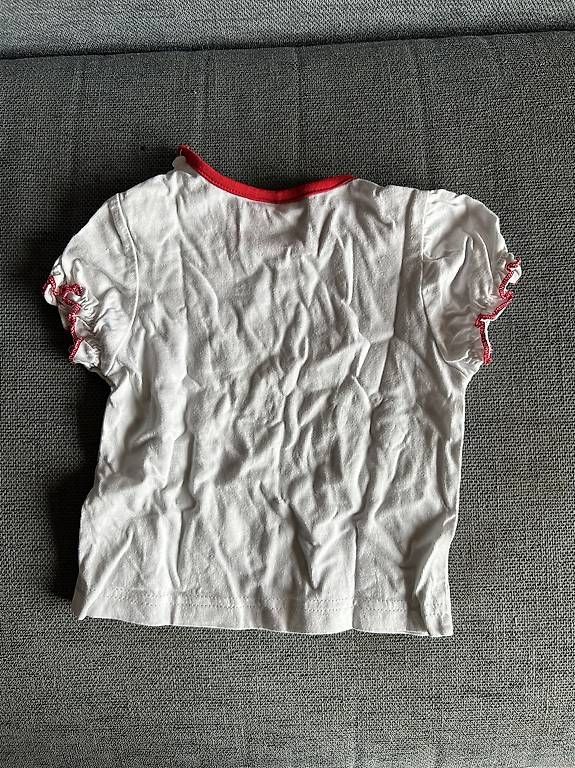 Hemden, Tops & T-Shirts: Kurzarm T-Shirt, Grösse 74 – Gebraucht aus Gsteigwiler von mischu20 1
