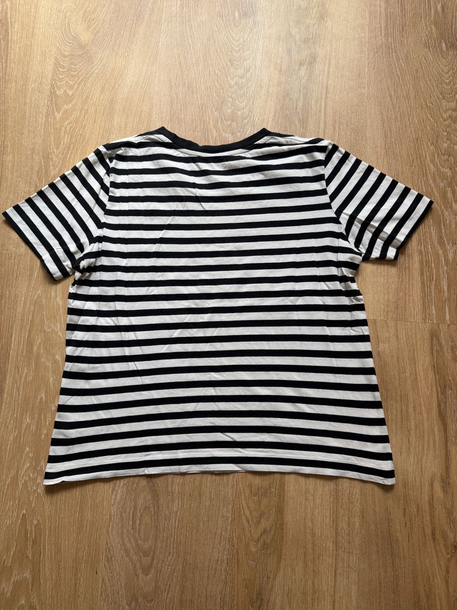 Selected T-shirt: T-shirt noir/blanc rayé Selected, t.38/M – Usato da Tavannes venduto da Thriftshop 1