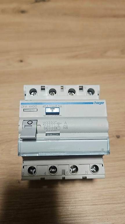 Hager Schalter: FI Hager CFA440C – Gebraucht aus Buochs von D.Scheuber 1