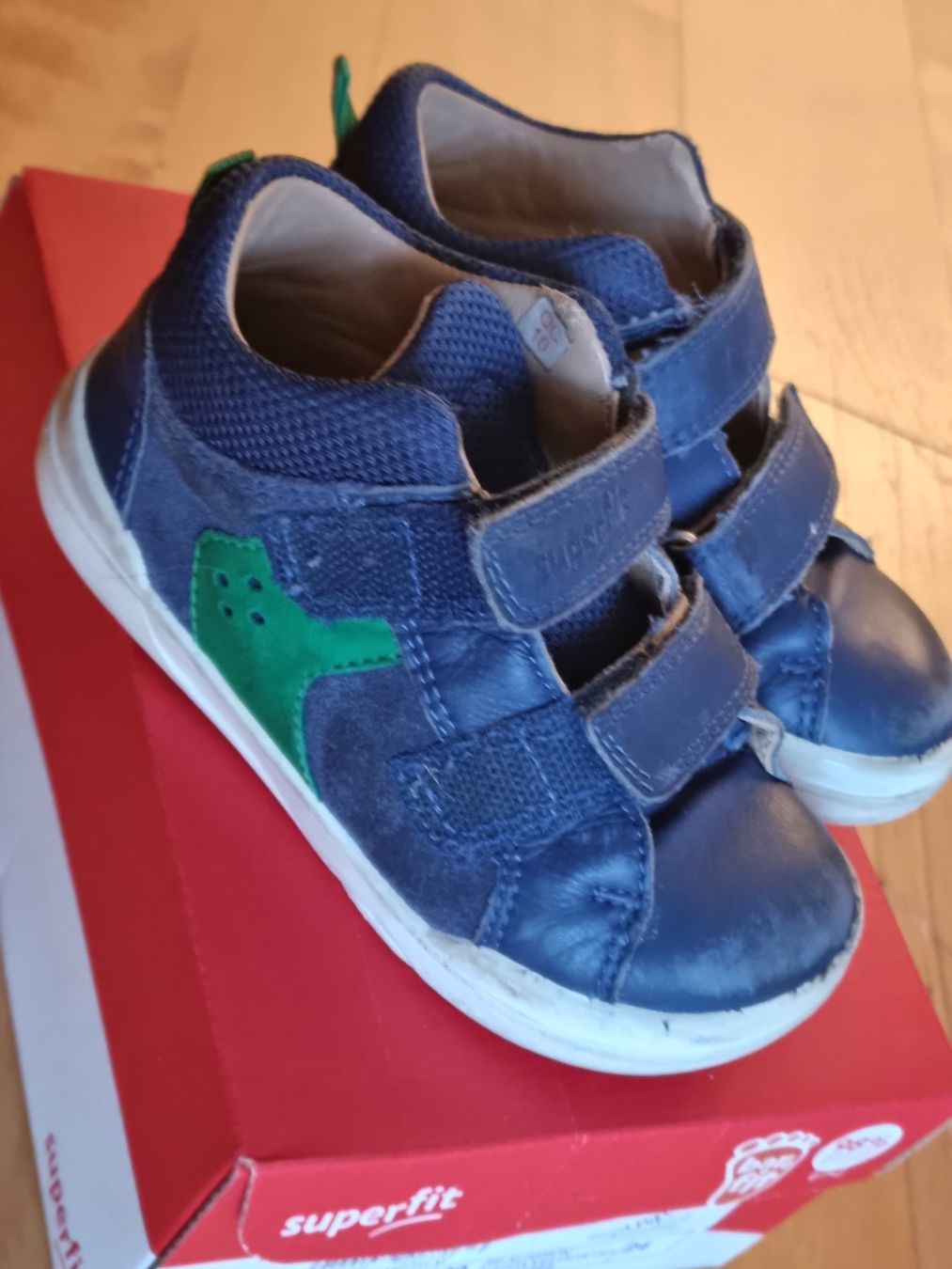 Superfit Scarpe per ragazzi: Superfit Sneakers aus Leder "Nappa" Gr 24 – Usato da Bäch SZ venduto da cri_87ts