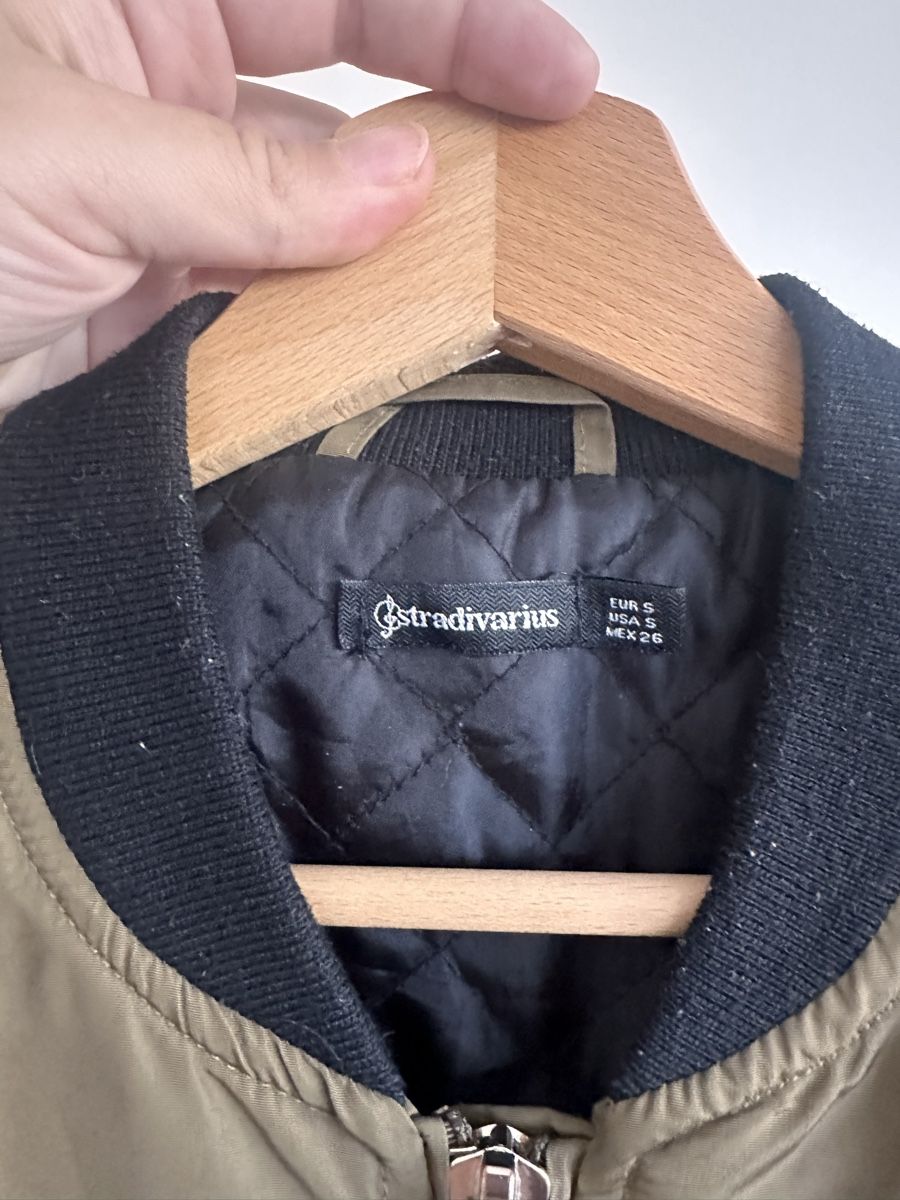 Stradivarius Giacche: Stradivarius Bomber Jacke, Khaki, Gr. S – Usato da Winterthur venduto da whatdreamz 2