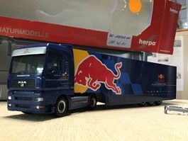Herpa MAN Truck Red Bull Racing Team - Sammlerstück!
