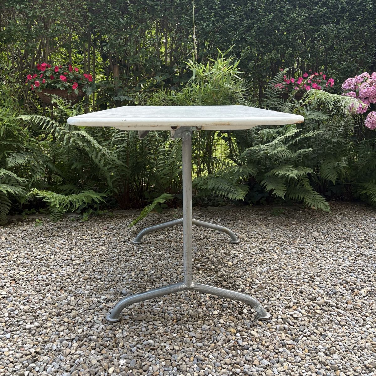 Bigla Tische: Bigla Gartentisch Klapptisch Balkontisch Tisch Blechtisch – Gebraucht aus zürich von Fourstar0 7
