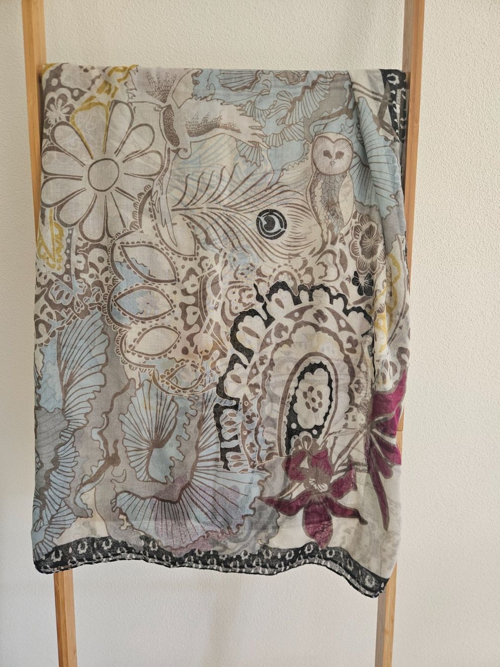 Foulard & Sciarpe: Schal gemustert – Usato da Zürich venduto da anna_r26m 1