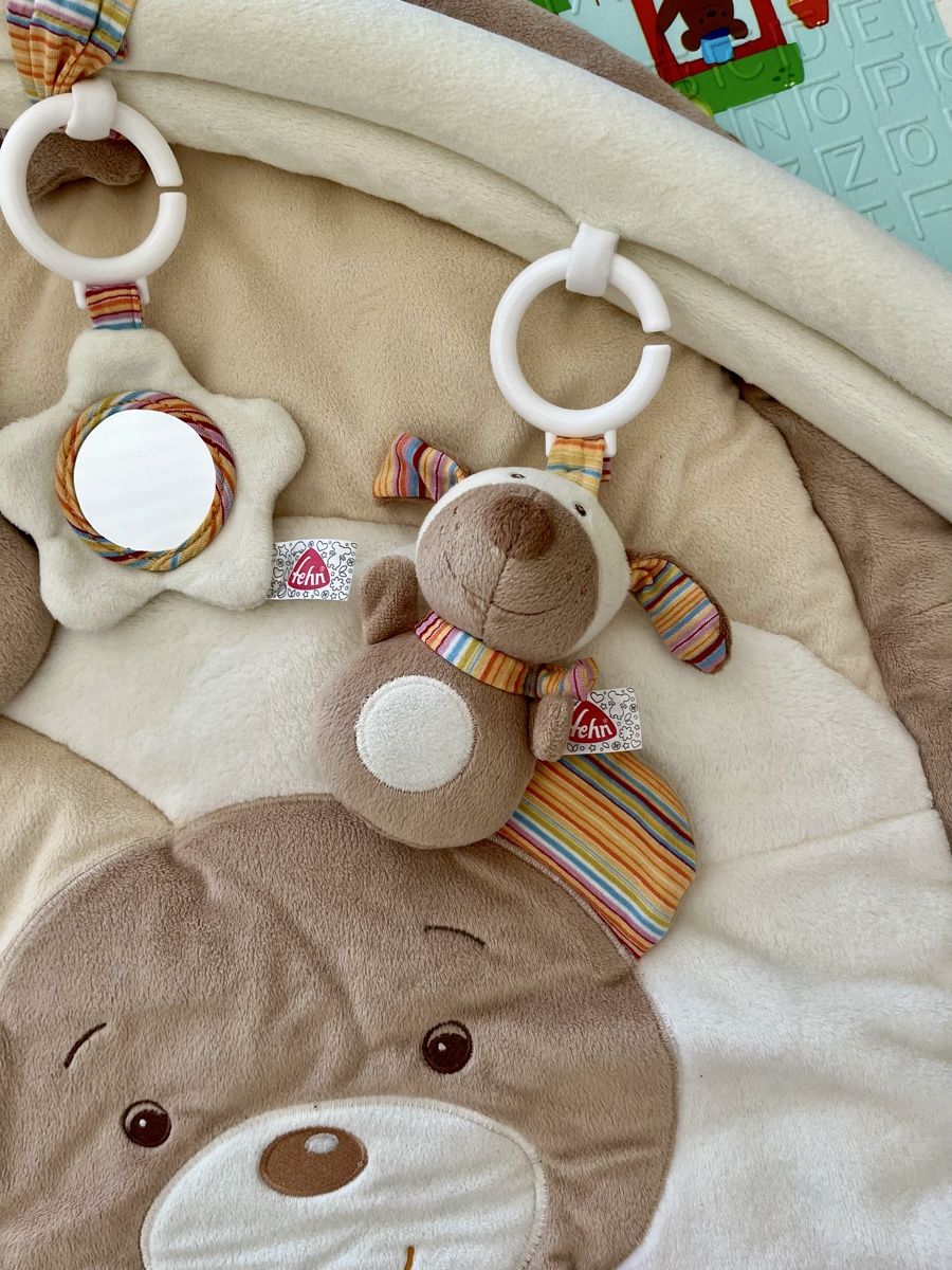 Tiro con l'arco: Fehn Krabbeldecke mit Spielbogen Bär Rainbow – Usato da Grenchen venduto da Replay111 2