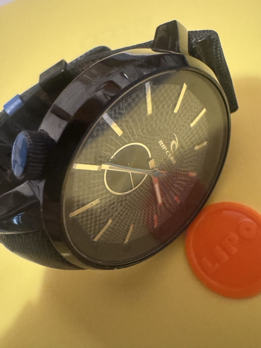 Rip Curl Orologi: Montre Rip Curl Detroit  – Usato da Veytaux venduto da 81v_2xqb