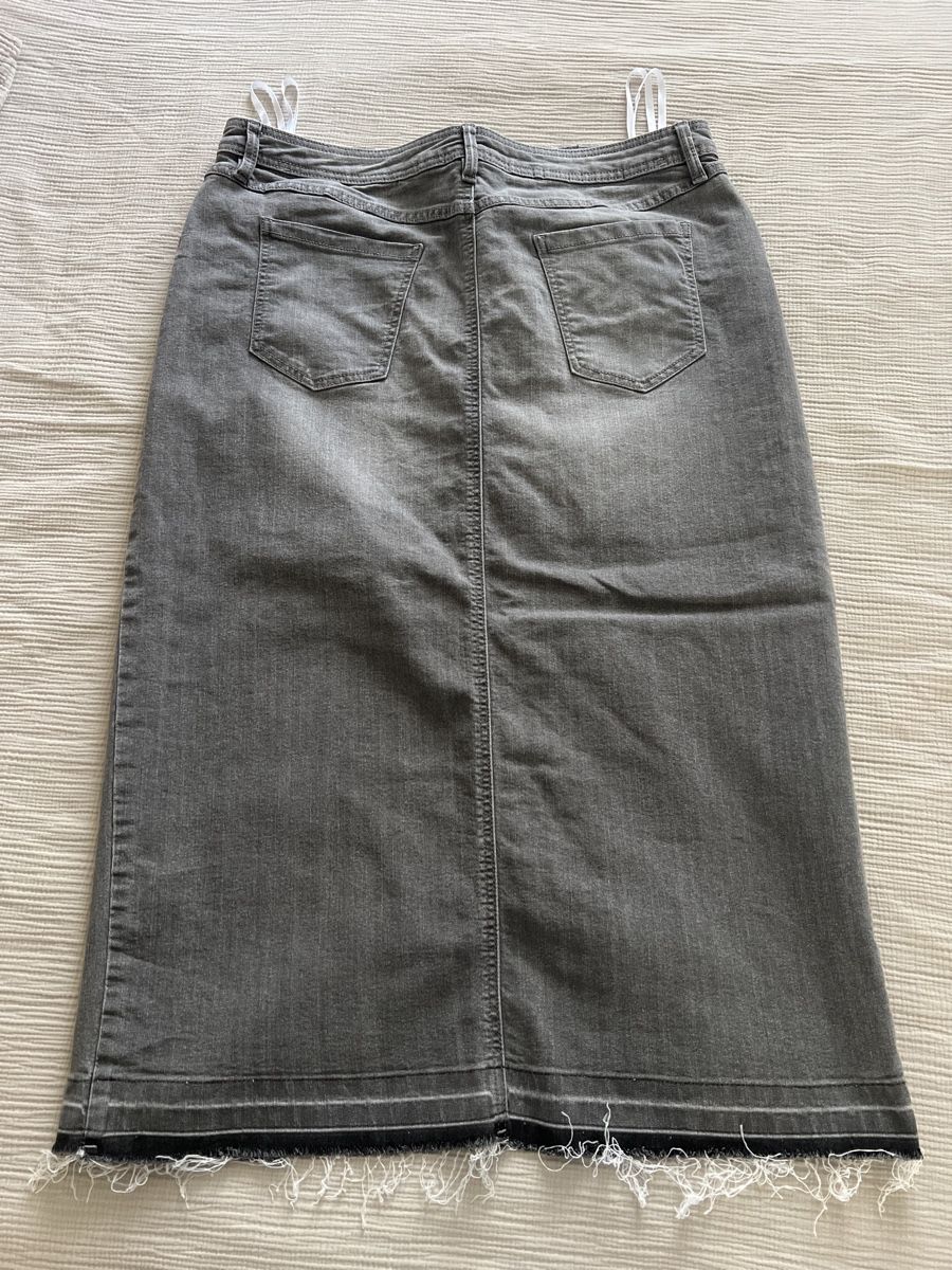 Gonne: Grauer Jeansrock Gr. 46 mit Schlitz,  Rainbow – Usato da Lausen venduto da Mysli1