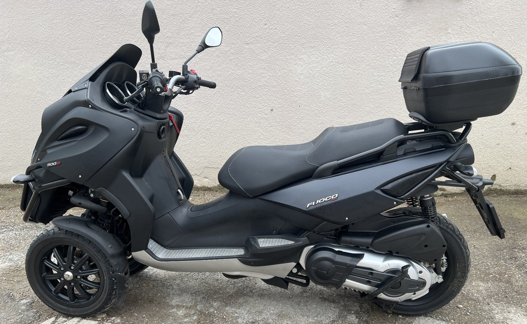 Gilera Scooters: Gilera Fuoco 500 scooter 3 roues – Gebraucht aus Le Landeron von Pimsss