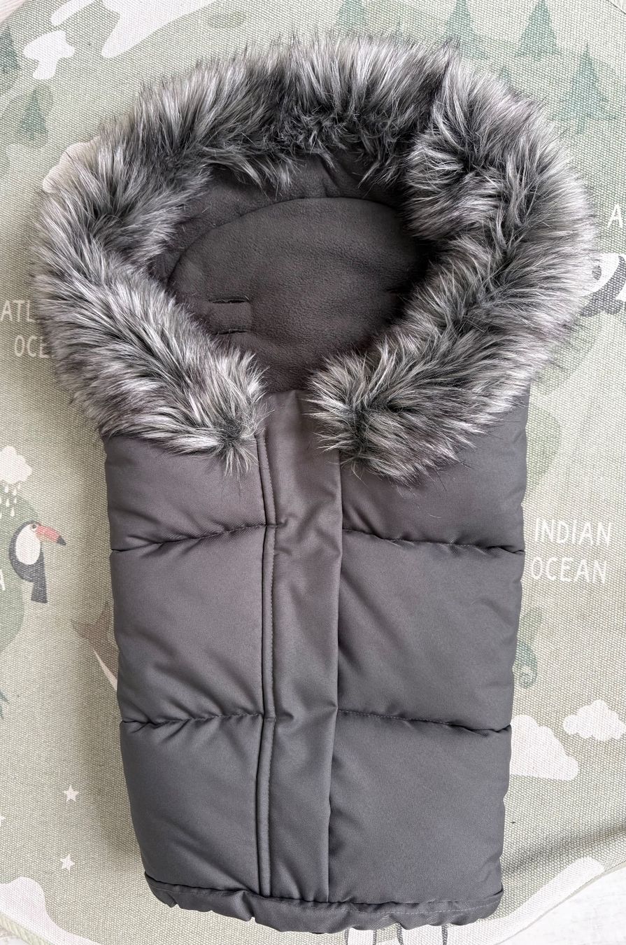 Schlafsäcke: Winterfussack mit Handmuff – Gebraucht aus Amriswil von altidosve4