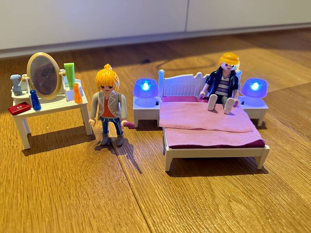 Giocattoli: Playmobil Schlafzimmer – Usato da Kirchlindach venduto da fecop 2