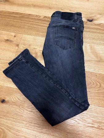 Tommy Jeans / Grösse 30/34