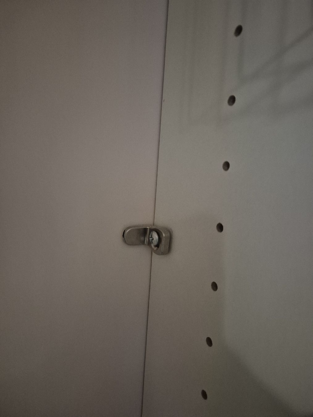 Armoires: Schrank doppeltürig – D'occasion à Bad Ragaz par Zinnia96 6